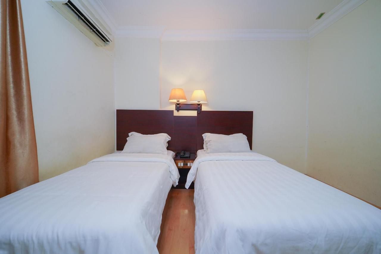 แคปปิตัล โอ 89658 โรงแรมบุสตานี จิตรา ภายนอก รูปภาพ
